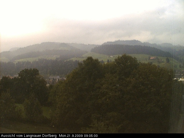 Webcam-Bild: Aussicht vom Dorfberg in Langnau 20090921-090500
