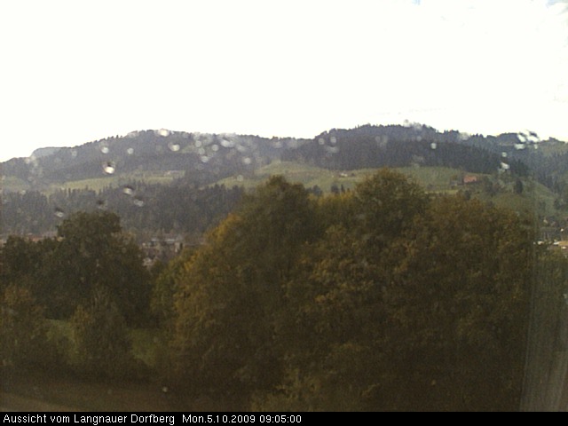 Webcam-Bild: Aussicht vom Dorfberg in Langnau 20091005-090500