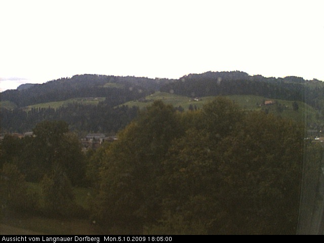 Webcam-Bild: Aussicht vom Dorfberg in Langnau 20091005-180500