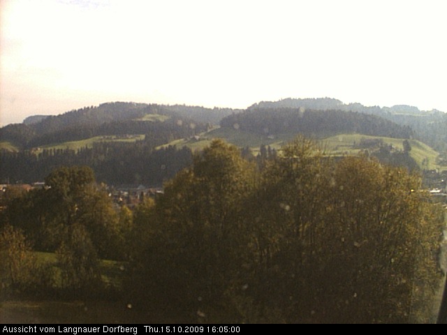 Webcam-Bild: Aussicht vom Dorfberg in Langnau 20091015-160500