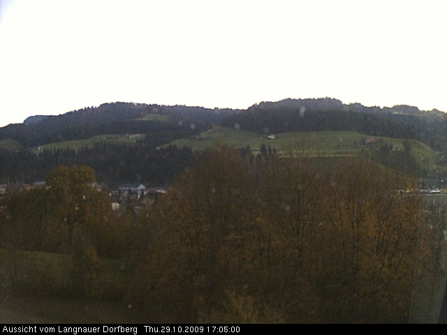 Webcam-Bild: Aussicht vom Dorfberg in Langnau 20091029-170500