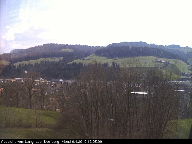 Webcam-Bild: Aussicht vom Dorfberg in Langnau 20100419-160500