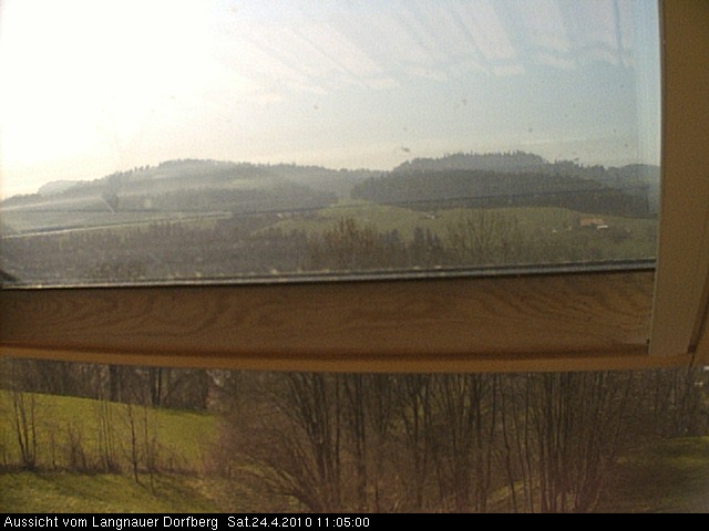 Webcam-Bild: Aussicht vom Dorfberg in Langnau 20100424-110500