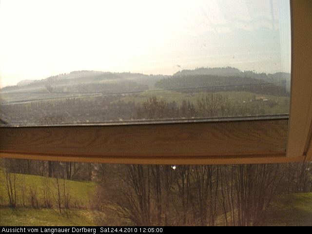 Webcam-Bild: Aussicht vom Dorfberg in Langnau 20100424-120500