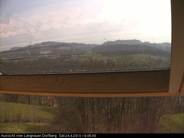 Webcam-Bild: Aussicht vom Dorfberg in Langnau 20100424-160500