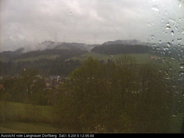 Webcam-Bild: Aussicht vom Dorfberg in Langnau 20100501-120500
