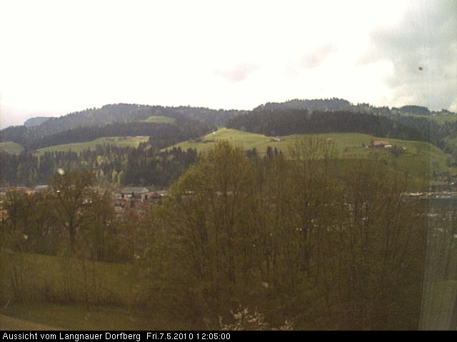 Webcam-Bild: Aussicht vom Dorfberg in Langnau 20100507-120500