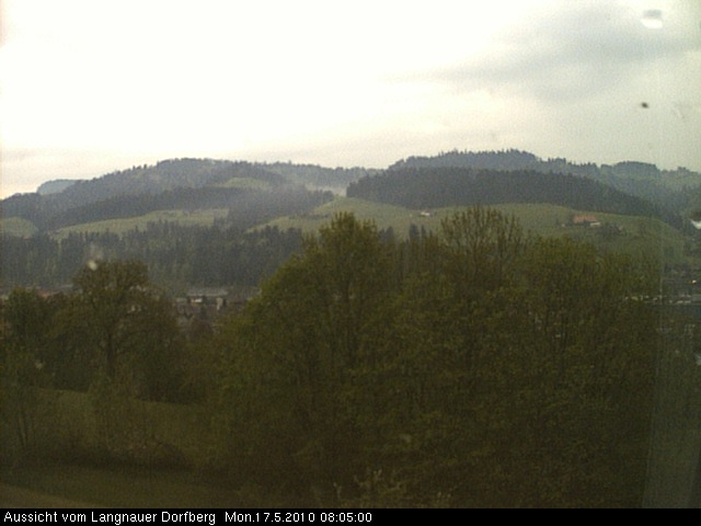 Webcam-Bild: Aussicht vom Dorfberg in Langnau 20100517-080500