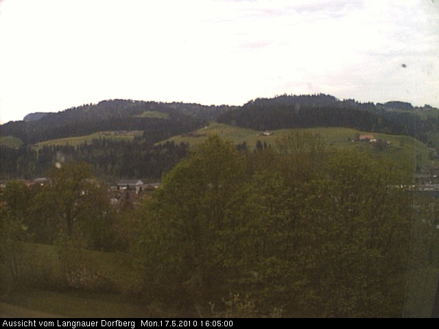 Webcam-Bild: Aussicht vom Dorfberg in Langnau 20100517-160500