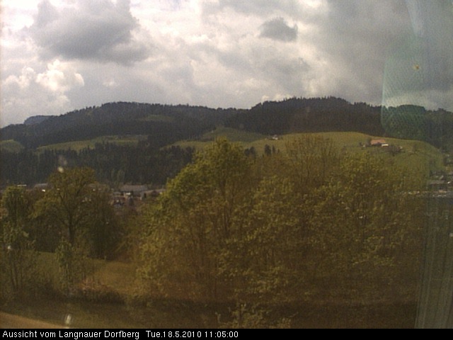 Webcam-Bild: Aussicht vom Dorfberg in Langnau 20100518-110500