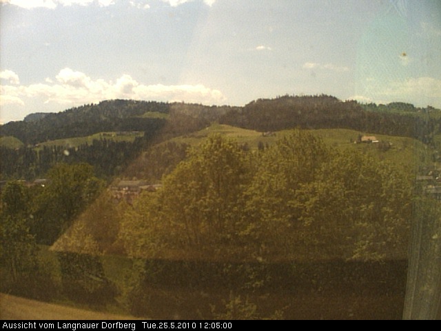 Webcam-Bild: Aussicht vom Dorfberg in Langnau 20100525-120500