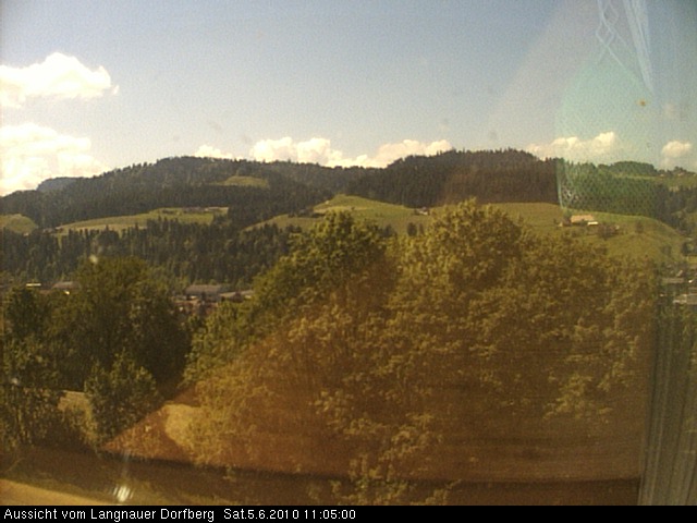 Webcam-Bild: Aussicht vom Dorfberg in Langnau 20100605-110500