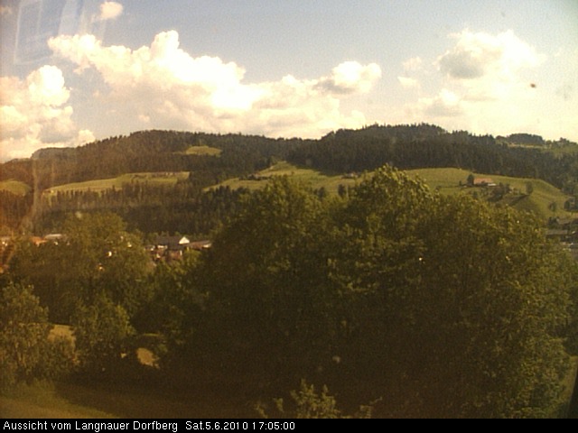 Webcam-Bild: Aussicht vom Dorfberg in Langnau 20100605-170500