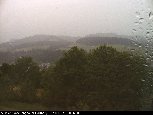 Webcam-Bild: Aussicht vom Dorfberg in Langnau 20100608-180500