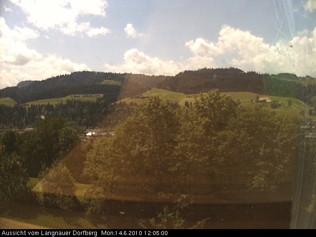 Webcam-Bild: Aussicht vom Dorfberg in Langnau 20100614-120500