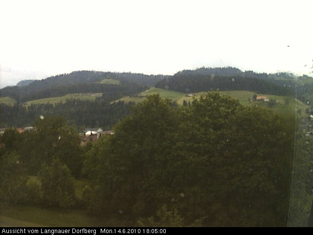 Webcam-Bild: Aussicht vom Dorfberg in Langnau 20100614-180500