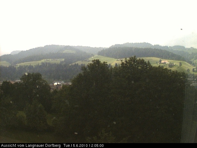 Webcam-Bild: Aussicht vom Dorfberg in Langnau 20100615-120500