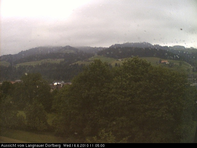 Webcam-Bild: Aussicht vom Dorfberg in Langnau 20100616-110500