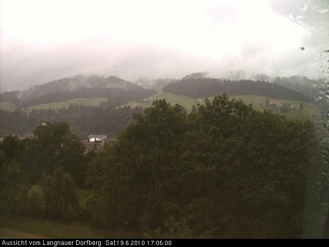 Webcam-Bild: Aussicht vom Dorfberg in Langnau 20100619-170500