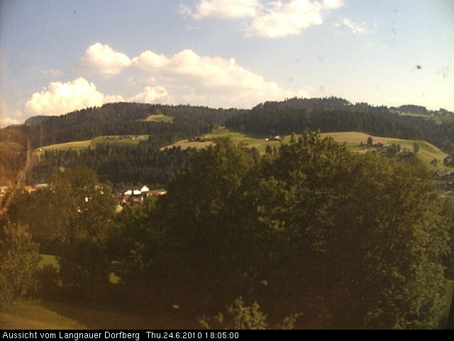 Webcam-Bild: Aussicht vom Dorfberg in Langnau 20100624-180500