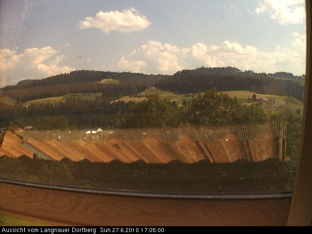 Webcam-Bild: Aussicht vom Dorfberg in Langnau 20100627-170500