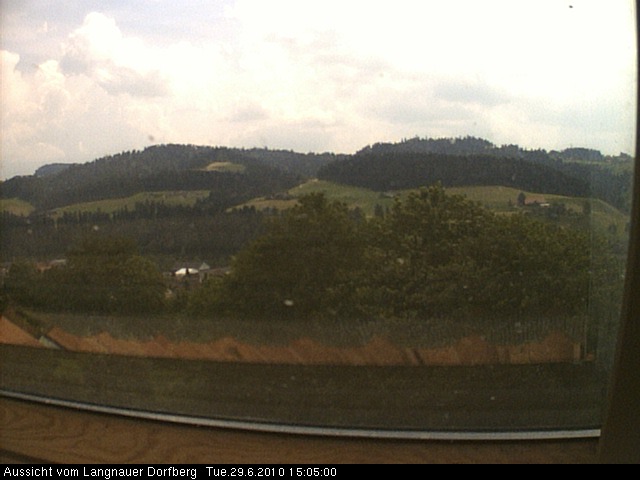 Webcam-Bild: Aussicht vom Dorfberg in Langnau 20100629-150500