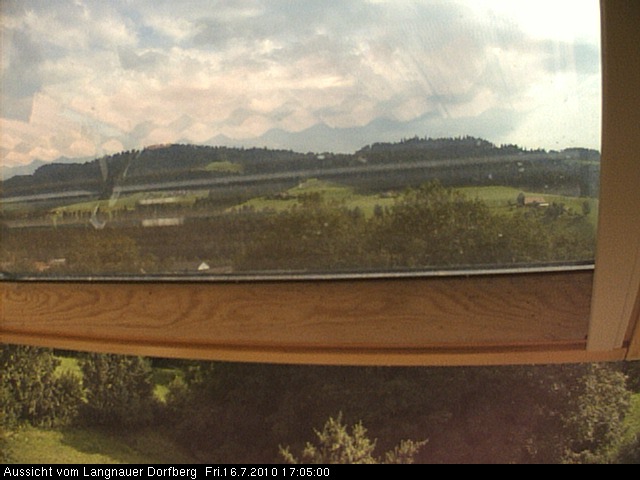 Webcam-Bild: Aussicht vom Dorfberg in Langnau 20100716-170500