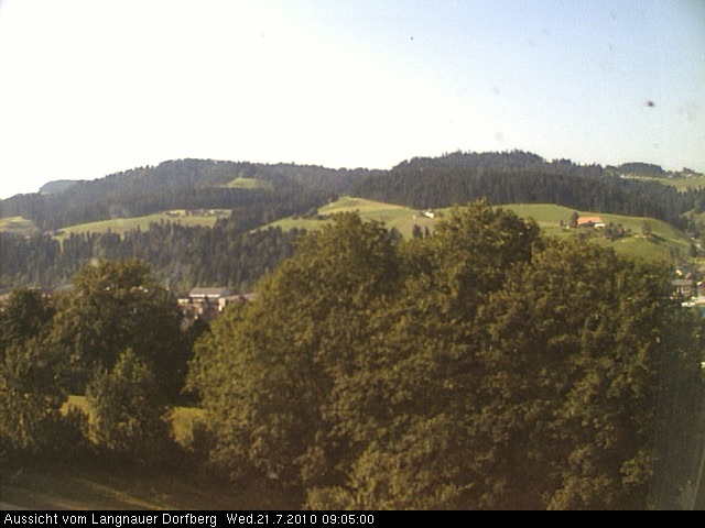 Webcam-Bild: Aussicht vom Dorfberg in Langnau 20100721-090500
