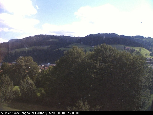 Webcam-Bild: Aussicht vom Dorfberg in Langnau 20100809-170500