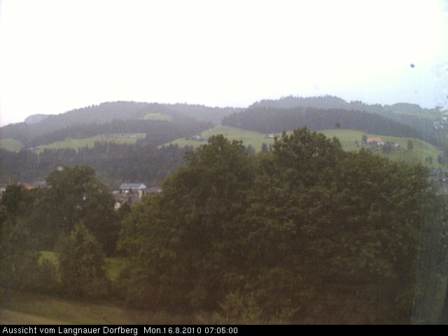 Webcam-Bild: Aussicht vom Dorfberg in Langnau 20100816-070500