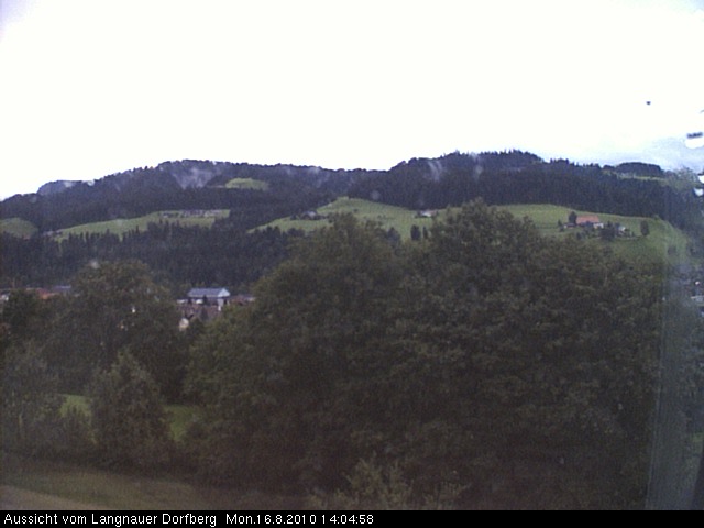 Webcam-Bild: Aussicht vom Dorfberg in Langnau 20100816-140500
