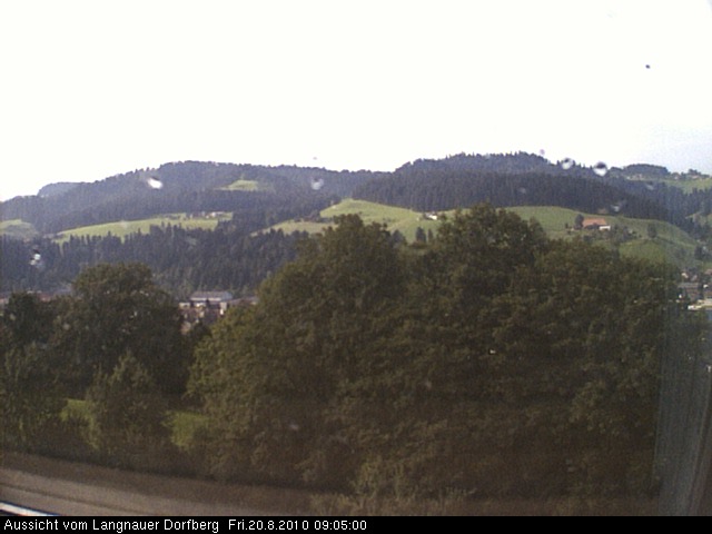 Webcam-Bild: Aussicht vom Dorfberg in Langnau 20100820-090500