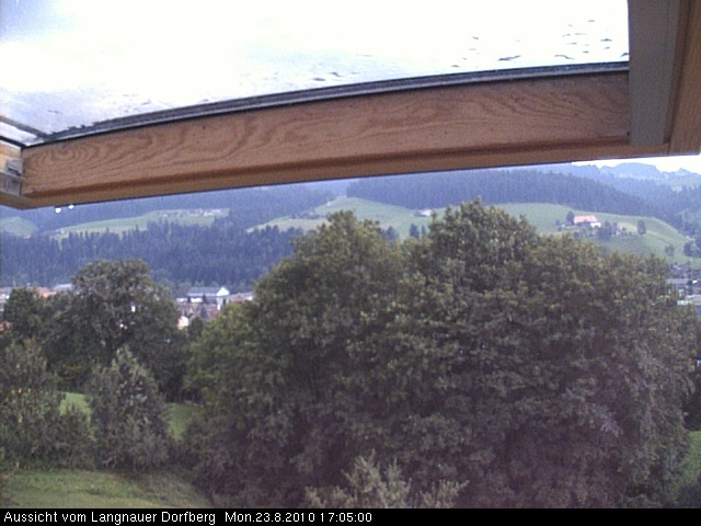 Webcam-Bild: Aussicht vom Dorfberg in Langnau 20100823-170500