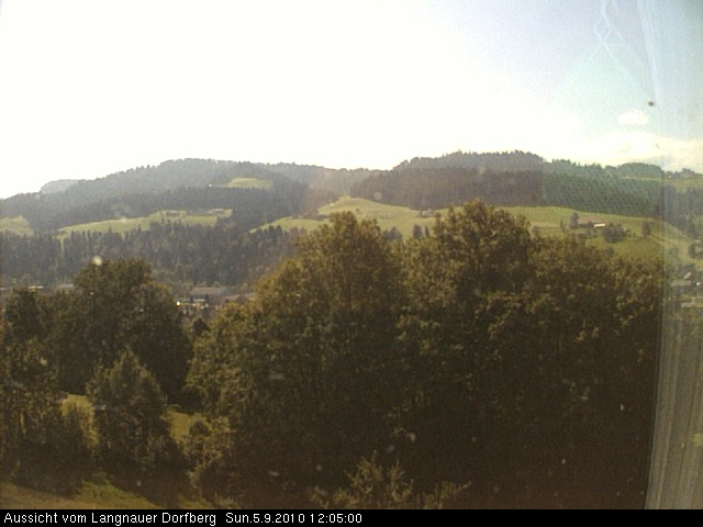 Webcam-Bild: Aussicht vom Dorfberg in Langnau 20100905-120500