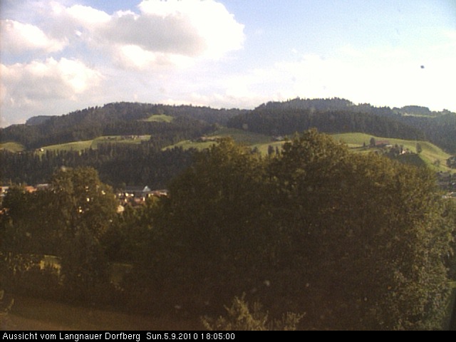 Webcam-Bild: Aussicht vom Dorfberg in Langnau 20100905-180500