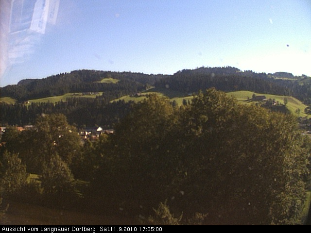 Webcam-Bild: Aussicht vom Dorfberg in Langnau 20100911-170500