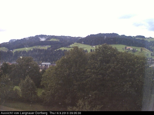 Webcam-Bild: Aussicht vom Dorfberg in Langnau 20100916-090500