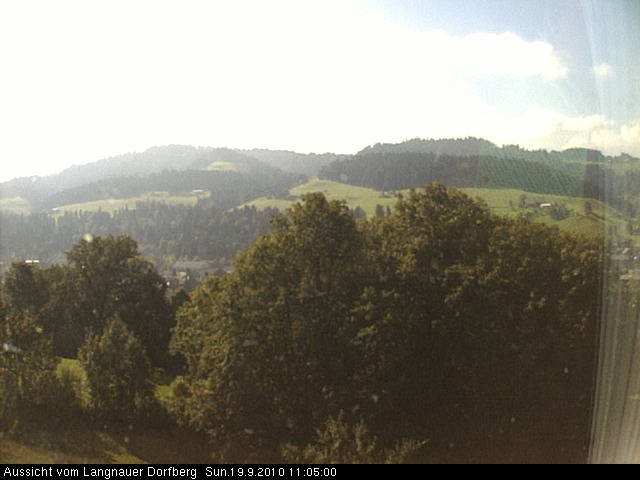Webcam-Bild: Aussicht vom Dorfberg in Langnau 20100919-110500