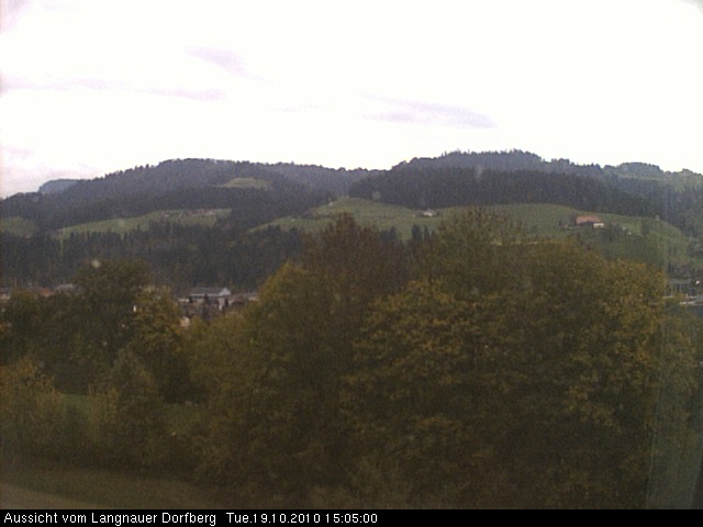 Webcam-Bild: Aussicht vom Dorfberg in Langnau 20101019-150500