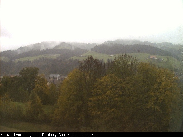 Webcam-Bild: Aussicht vom Dorfberg in Langnau 20101024-090500