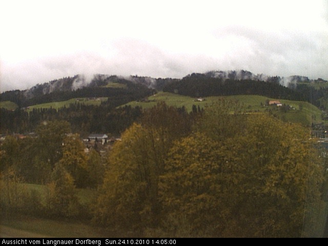 Webcam-Bild: Aussicht vom Dorfberg in Langnau 20101024-140500