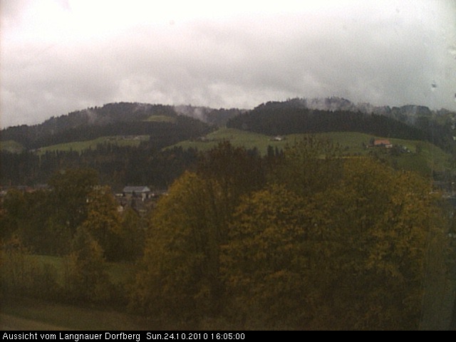 Webcam-Bild: Aussicht vom Dorfberg in Langnau 20101024-160500