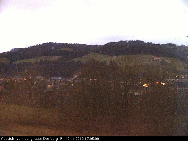 Webcam-Bild: Aussicht vom Dorfberg in Langnau 20101112-170500