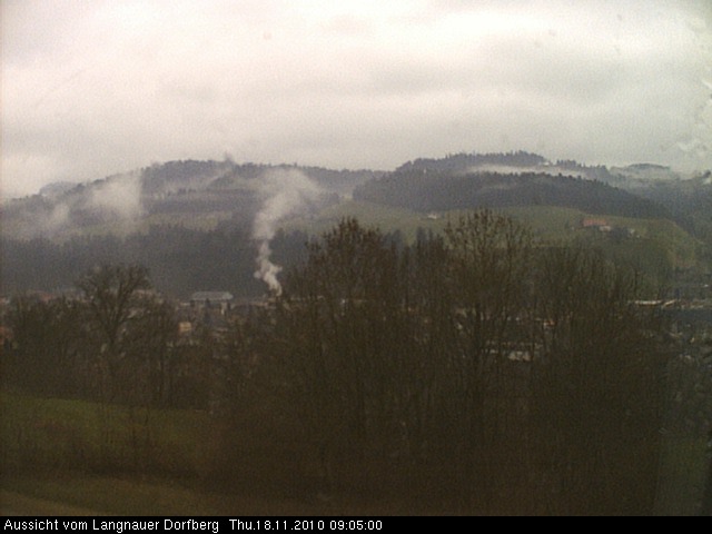 Webcam-Bild: Aussicht vom Dorfberg in Langnau 20101118-090500