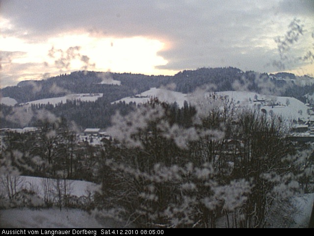 Webcam-Bild: Aussicht vom Dorfberg in Langnau 20101204-080500