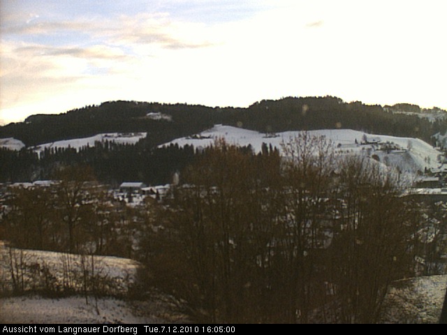 Webcam-Bild: Aussicht vom Dorfberg in Langnau 20101207-160500