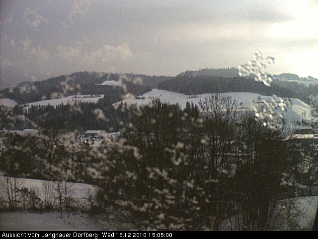 Webcam-Bild: Aussicht vom Dorfberg in Langnau 20101215-150500