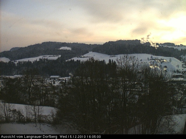 Webcam-Bild: Aussicht vom Dorfberg in Langnau 20101215-160500