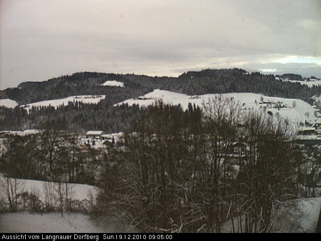 Webcam-Bild: Aussicht vom Dorfberg in Langnau 20101219-090500
