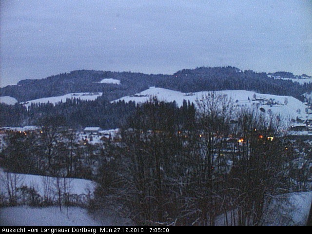 Webcam-Bild: Aussicht vom Dorfberg in Langnau 20101227-170500